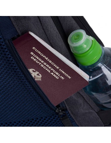 Sac à dos RIVACASE Pour Pc Portable... Sac à dos RIVACASE Pour Pc Portable...